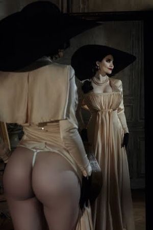 Lady Dimitrescu(Cosplay)