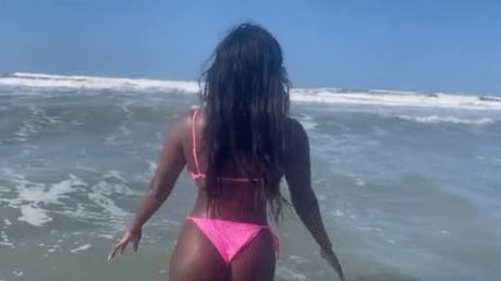 Ebony Ellie in pink Bikini