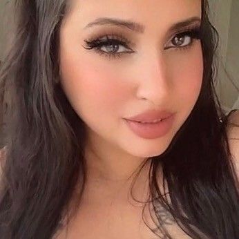 The Sexy Latina MILF!