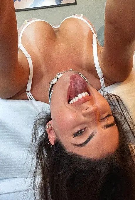 Sexy black hair tanline