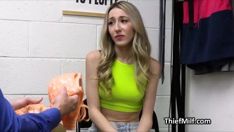 Wild threeway gagging at the back office