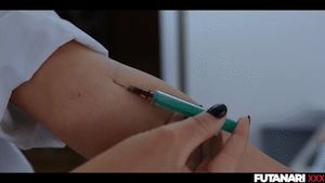 Growing her dick on FUTANARI