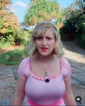 Got some huge hooters. Post your true rate.