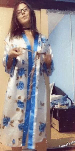 Sexy Babe With Choker Strips