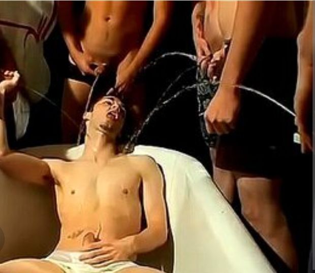 Taking a male piss bath