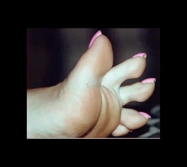 Toenails with some length & color.