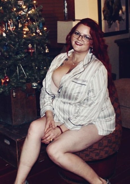 Acurvyredhead
