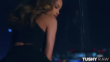 Tushy Raw: Cecilia Lion