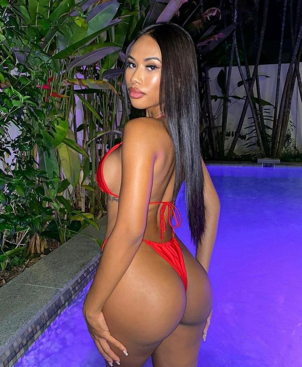 Leahoumm perfect ass