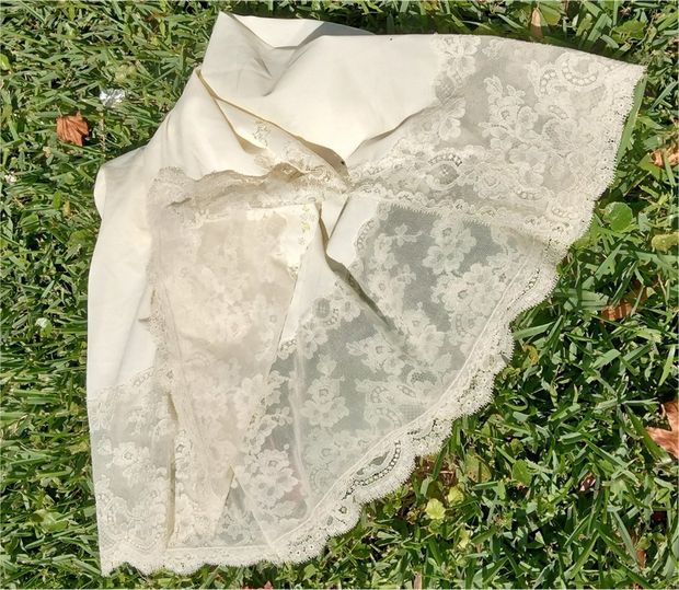 My Extremely Silky & Very Lacy Vintage Van Raalte Vintage Half Slip.