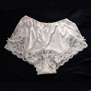 Silky Lacy & Gorgeous!