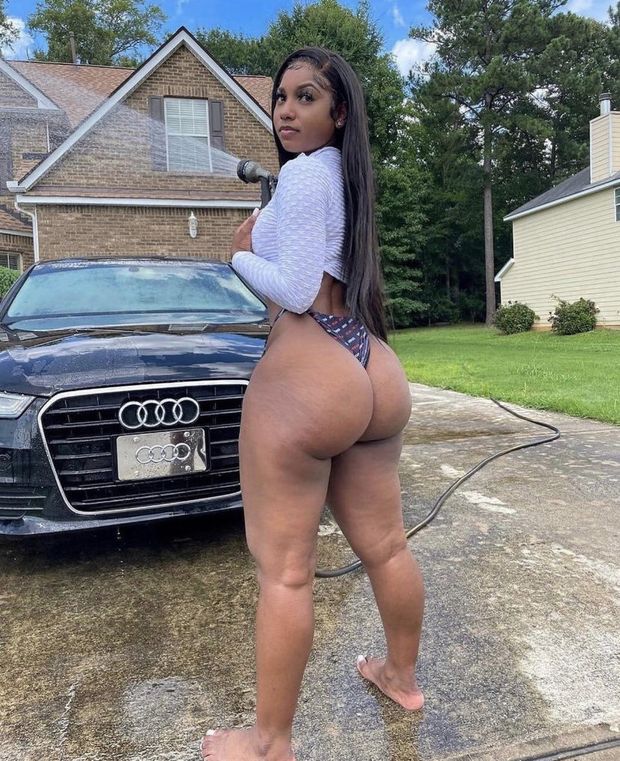 Big booty ebony