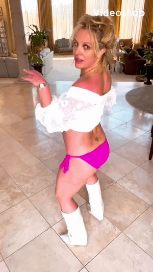 Shaking that booty & making her moves.