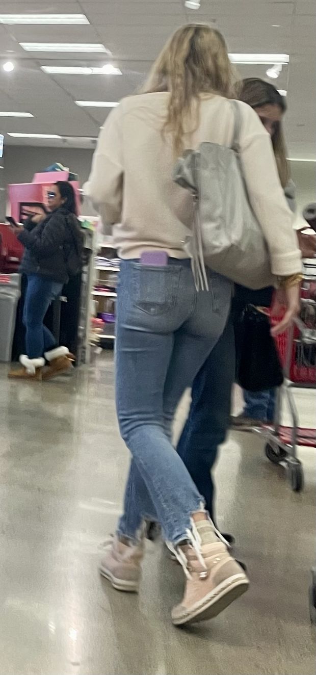 Fine asses out and about