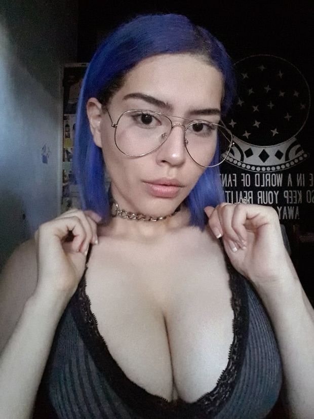 Slut want to be exposed