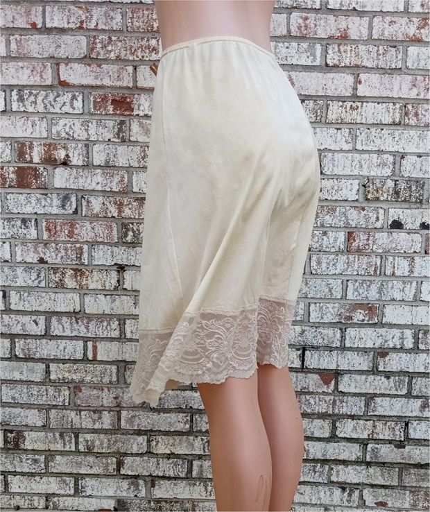 My Beautiful Silky Soft & Lacy Lady Romance Large Half Slip.