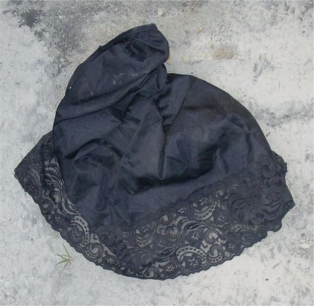 Cindy's Vanity Fair "New Classic" Silky Soft & Lacy Half Slip