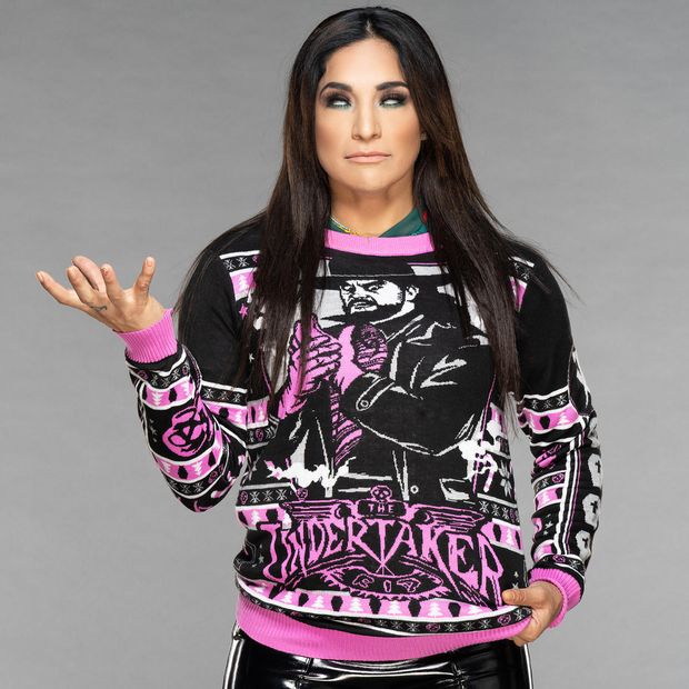 006 Raquel Rodriguez - WWE DIVA IN HOT SEXY BLACK/PURPLE X-MAS SWEATER PIC #2!