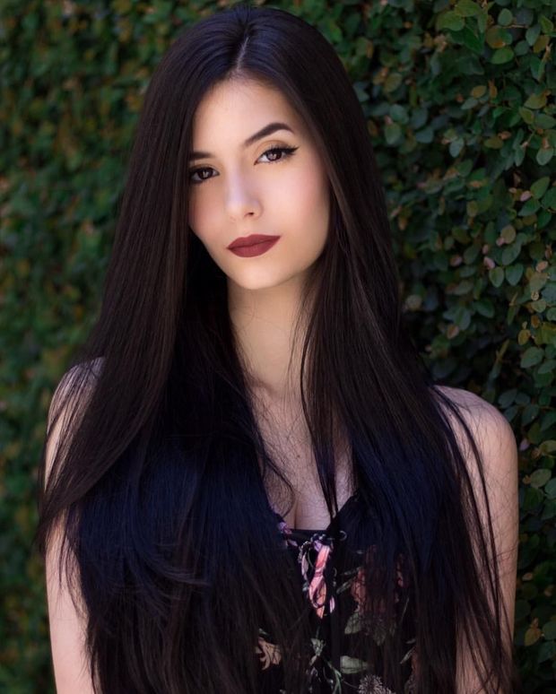 Very long hair - Vivian Schilling (@oblitae)