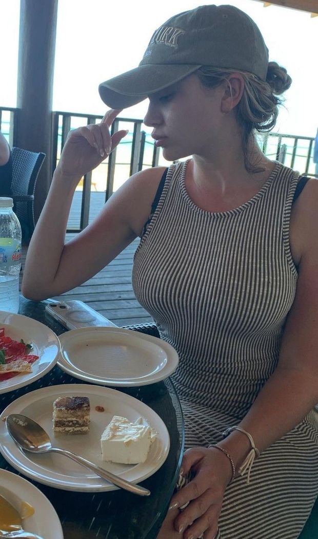 Claire at dinner