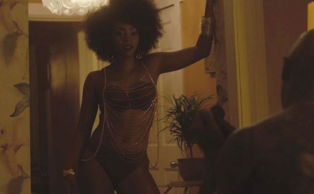 Teyonah Parris smokin' body
