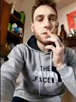 BEAU MEC MAIOS PETIT SEXE