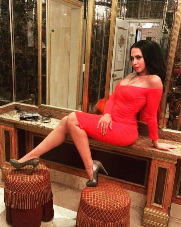 amateur in pumps