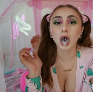 Special kisses from your gorgeous Goddess