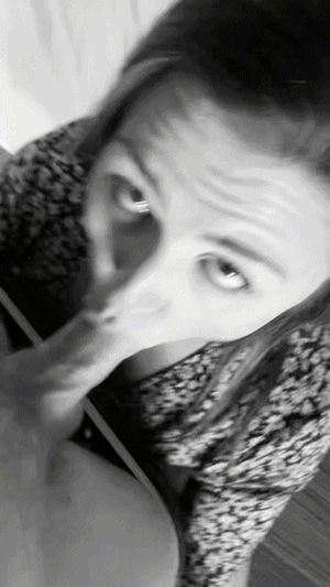 Make her blow you before you go to dinner