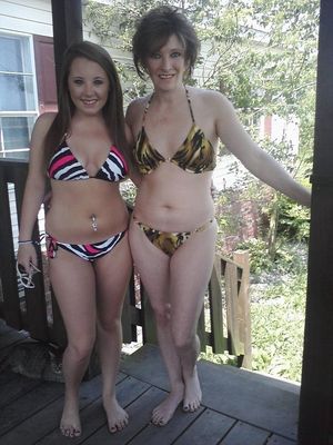 Unique brunette duo.