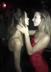 Kiss