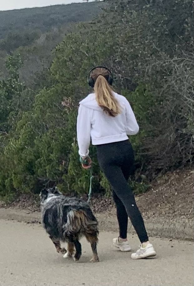 More fine asses out and about