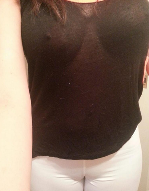 picture on sisters phone