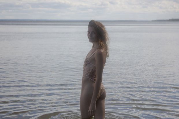 Mirror sea
