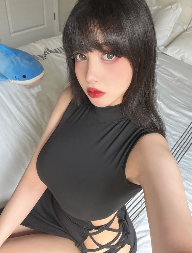 non nude