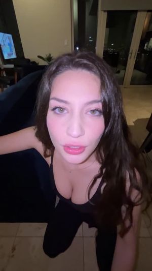 Quick fuck in the livingroom