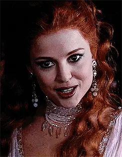 Elana Anaya as vampire Aleera