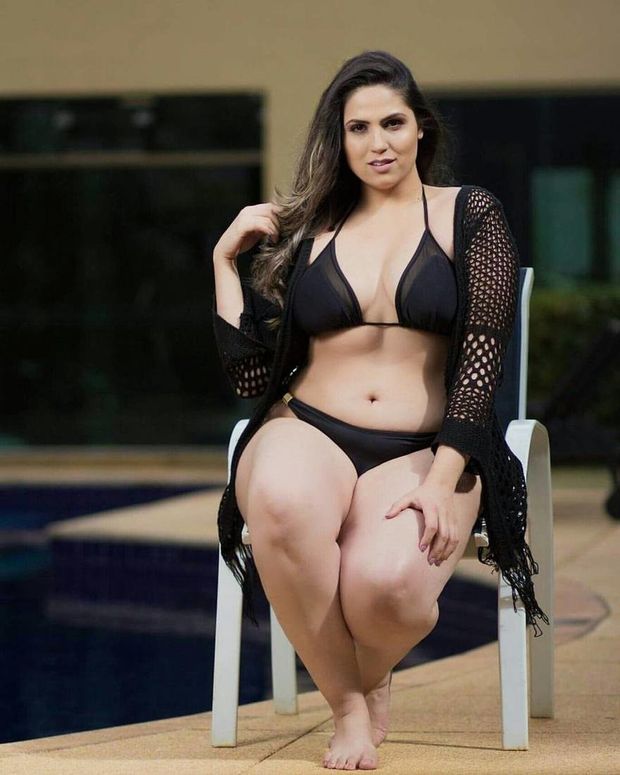 Hot BBW in black bikini