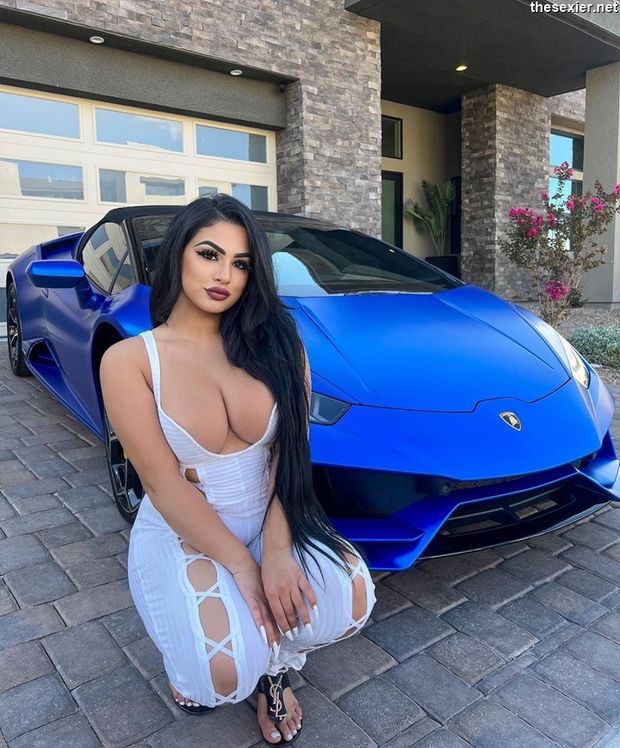 nadia khar