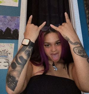 She wants to rock and fuck