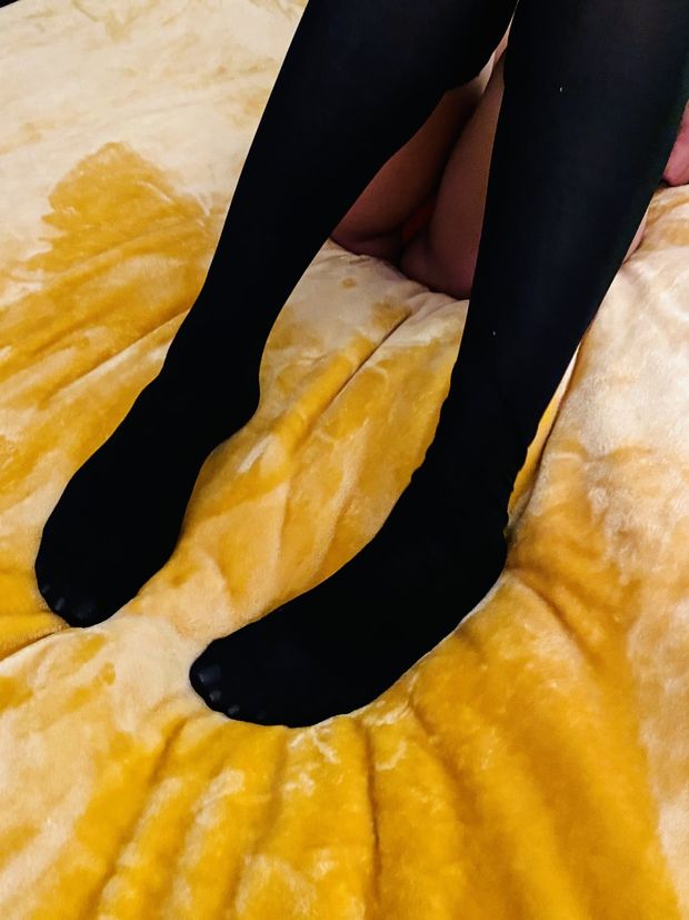 latina feet