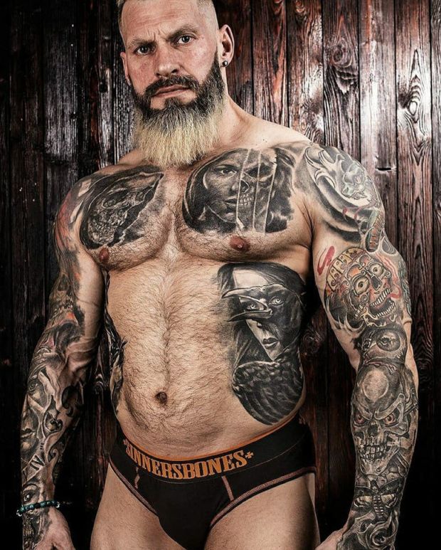 Hot Muscle Dads