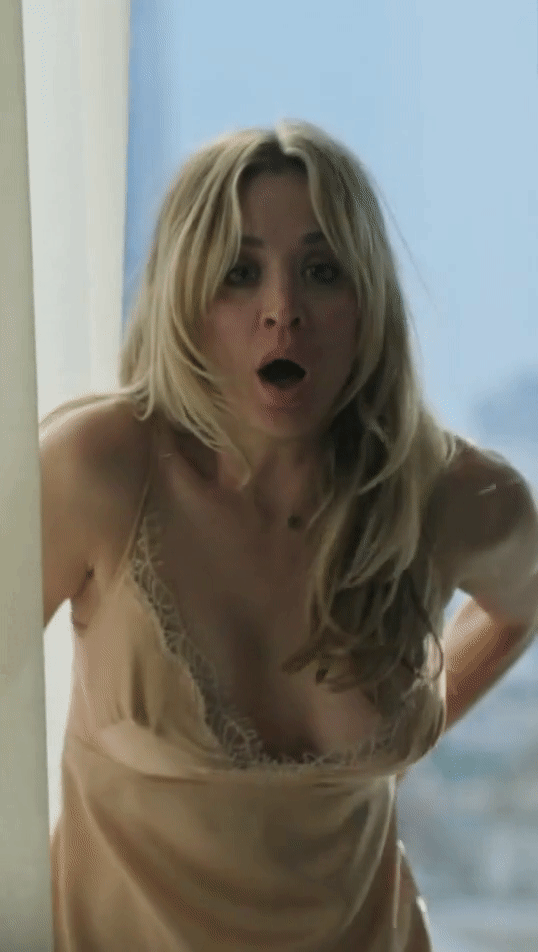Kaley CUoco