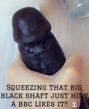 Squeezing that big black shaft just how a BBC likes it!