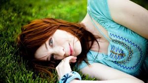 Felicia Day in the grass