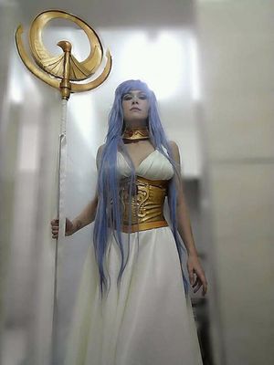Athena Saint Seiya cosplay