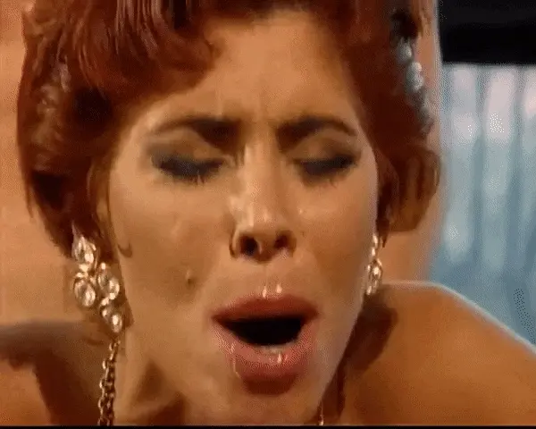 Milly feels sperm being shot into her ass! Milly feels the warm seed dripping on her buttocks!