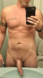 Bathroom selfie for friends