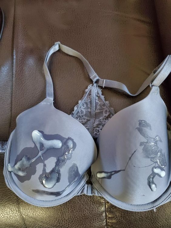 Cum on big grey bra