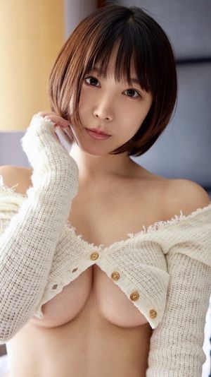 Hinata Aoi 日向葵衣